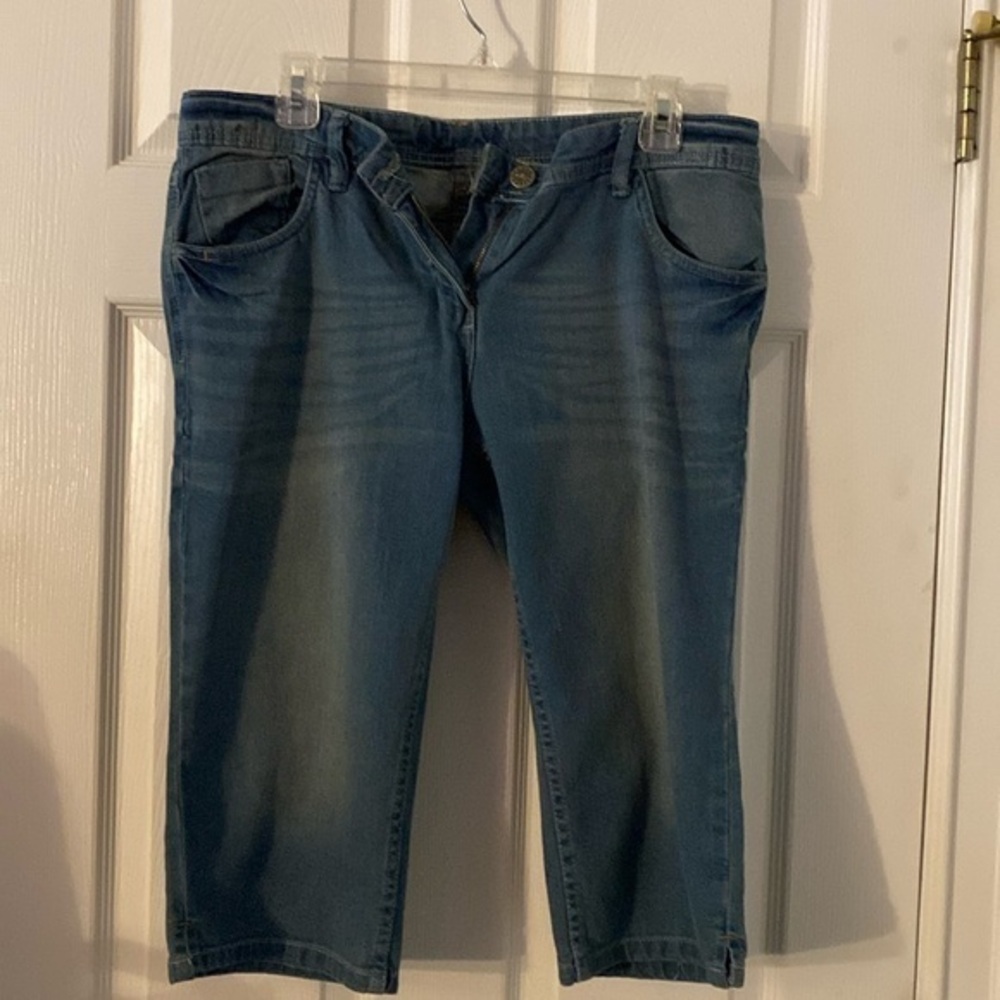 Women capris